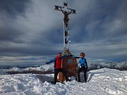 54 Alla bella croce di vetta del Bregagno (2107 m)